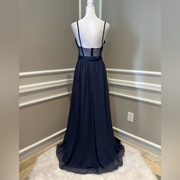 White Vera Wang Navy Women's Spaghetti Strap Long formal designer evening gown - Picture 5 of 16